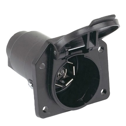 husky-towing-30015-1