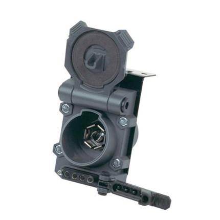 husky-towing-30498-1
