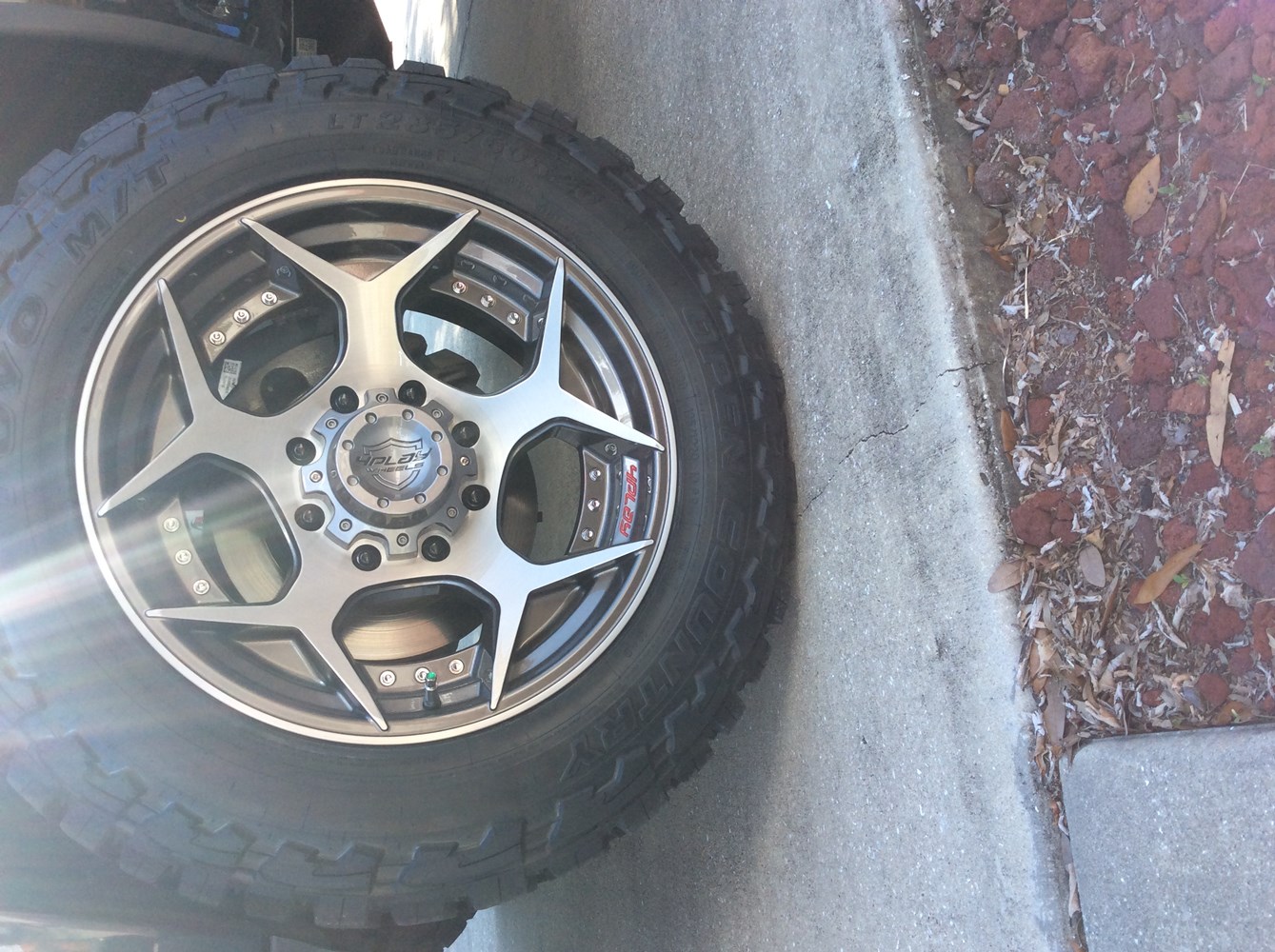 3DBD194B-6A2D-4A11-9077-AAC9C19A73E1