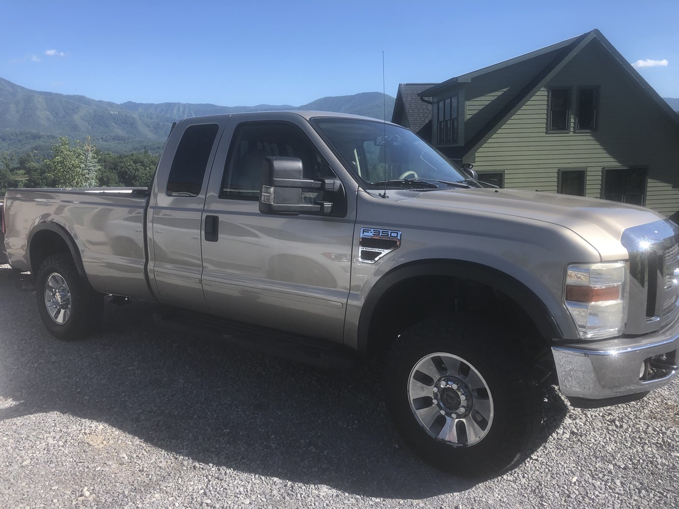 8580B770-1F2E-4ED6-92C1-BB0E75A204DC