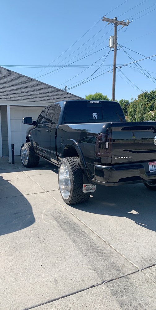 D513D044-D533-4E29-880C-077B69513042