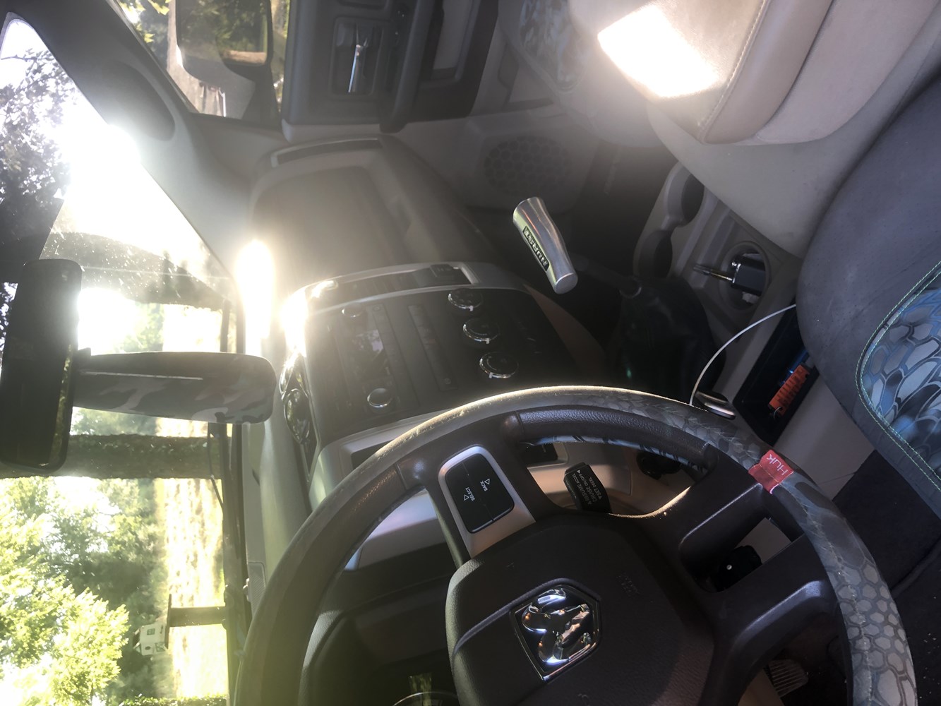 E98FEC16-F695-425D-AAE9-1605E5ED8A06