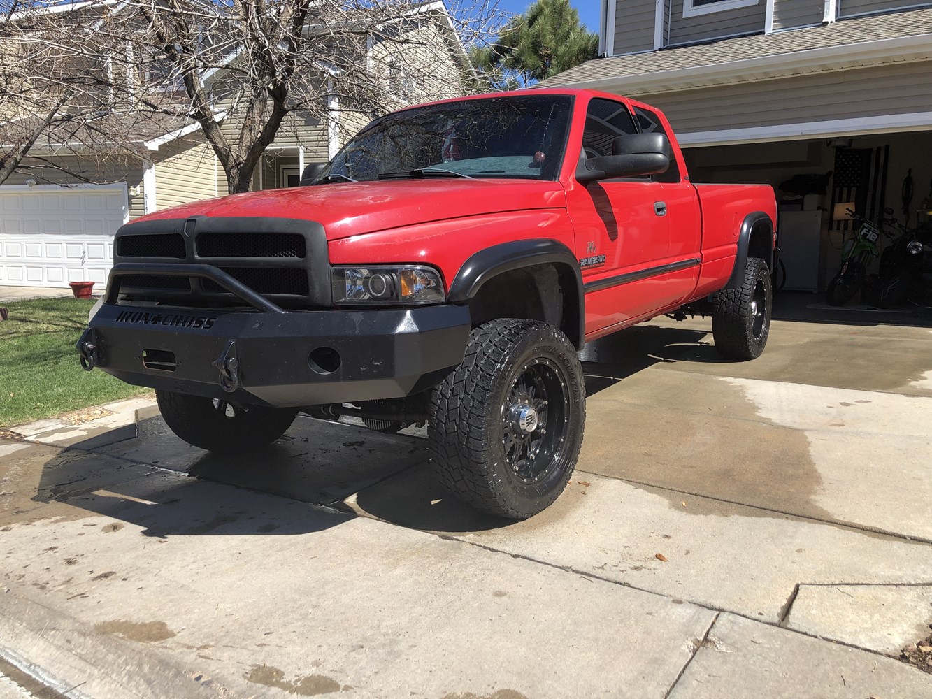 EE45DE44-2571-4584-9ACD-92038BC94264