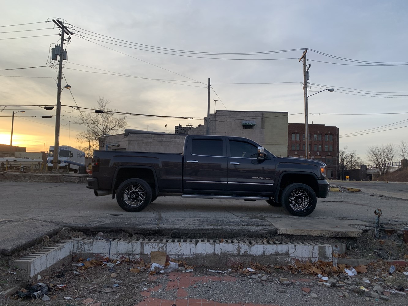 F4E53AB3-90A0-46FB-8319-E560DD296C27